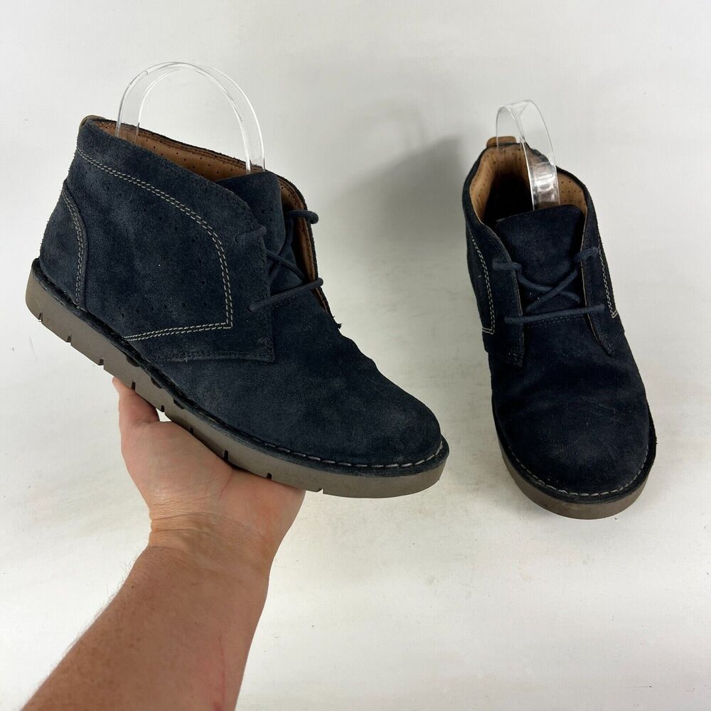 Clarks Artisan Unstructured Ankle Chukka Boots Women's 7.5 Gray Suede Lace Up